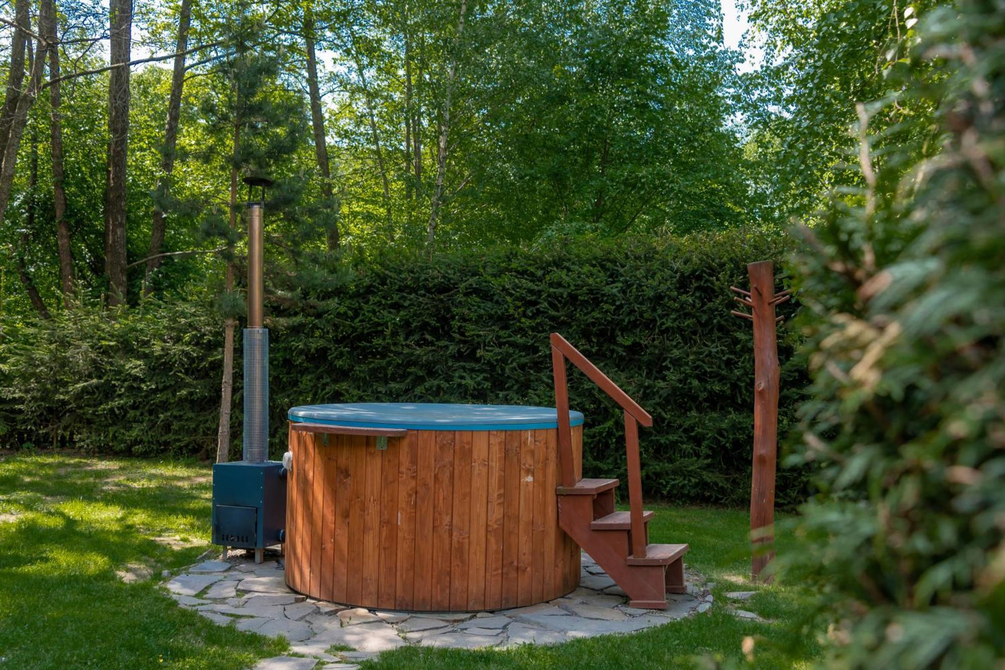 Case La Cheie Varlak Sub Cetate Exterior photo